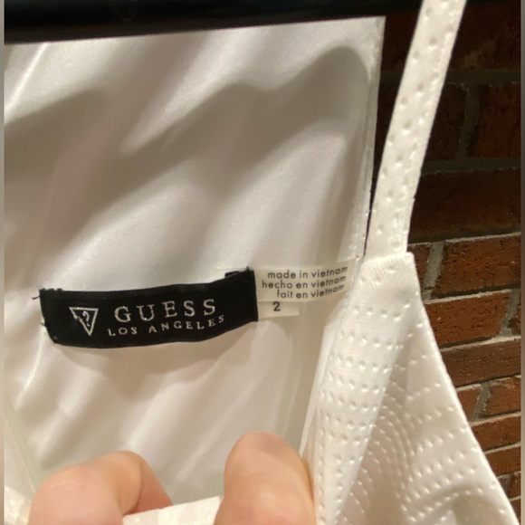 White Guess minidress is perfect for honeymoon, bridal shower, summer outing👗 - Picture 3 of 7
